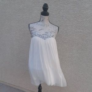 ASOS Breezy Embellished Fluttery Hi-Lo Top Sz 8